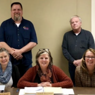 Hillsdale Township mulls ban on broken-down cars in yards